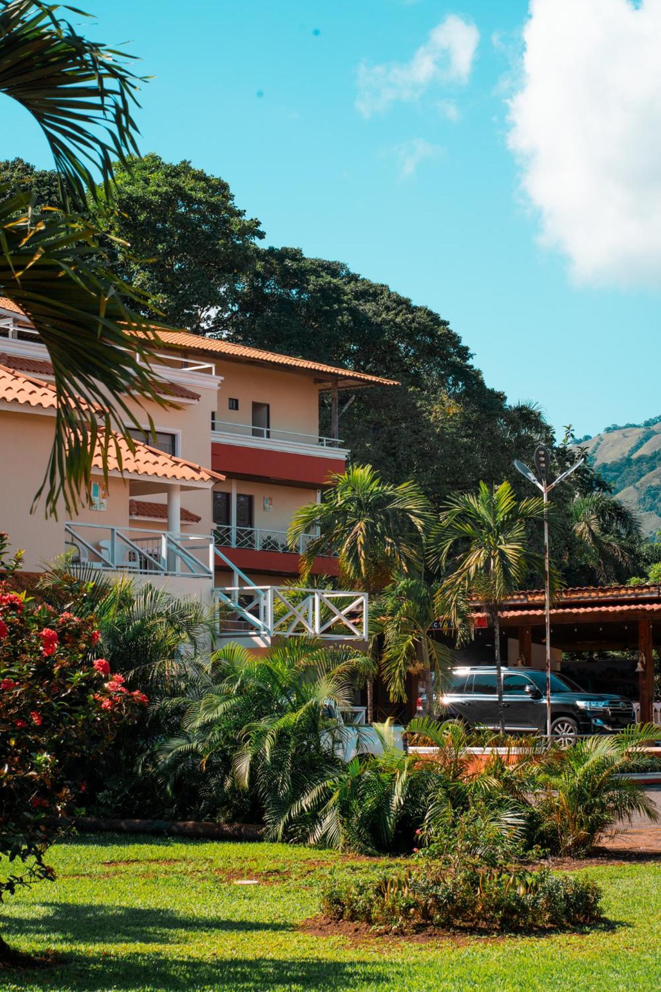 Guacamayos Hotel Bonao Kültér fotó
