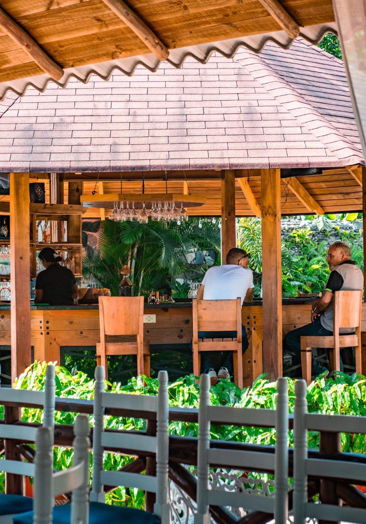 Guacamayos Hotel Bonao Kültér fotó